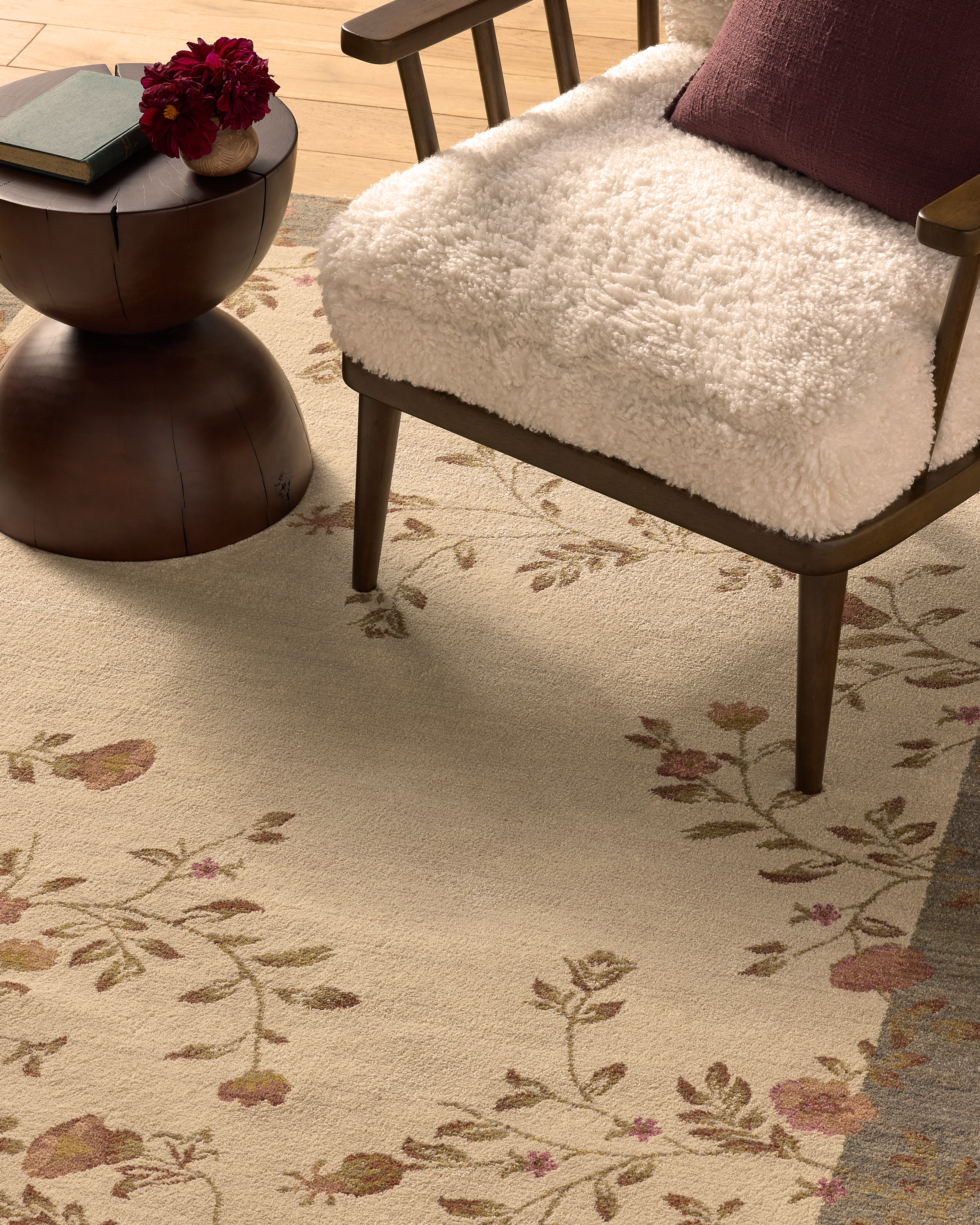 Cool_Light_Aster_Rug_Ivory_Mul