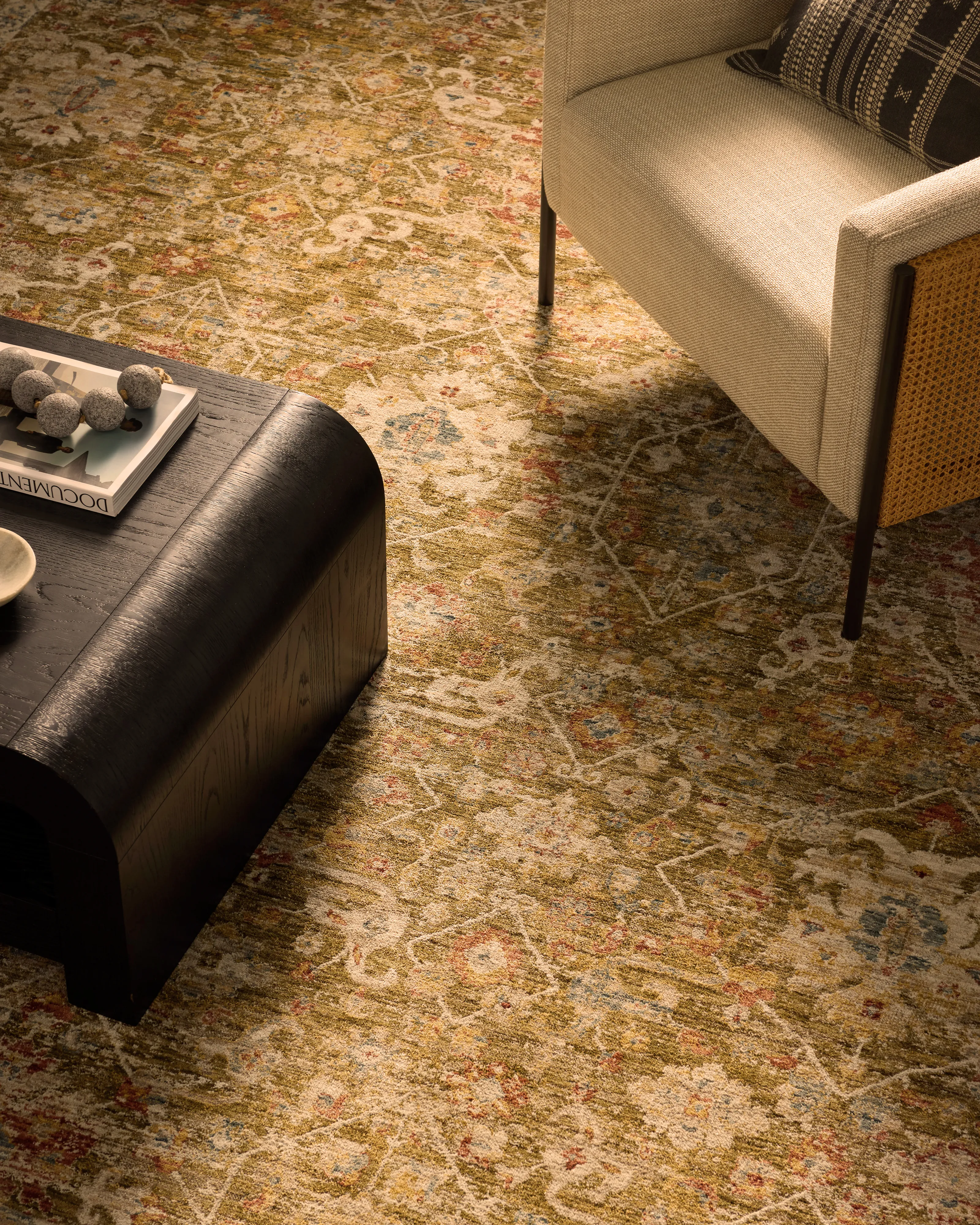 Warm_Light_Davina_Rug_Olive_Mu