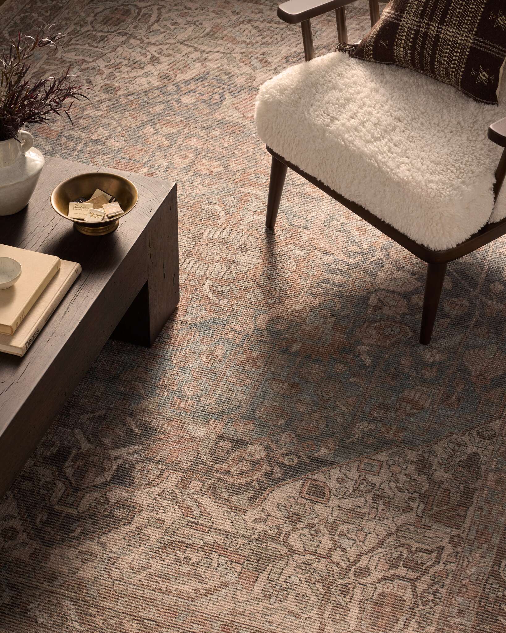 Cool_Light_Elara_Printed_Rug_O