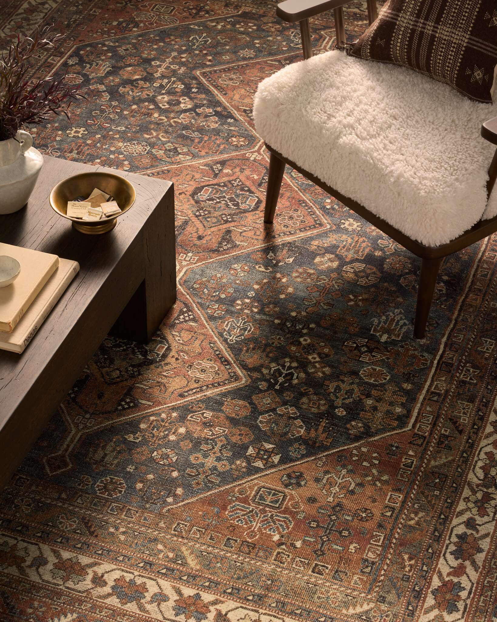 Cool_White_Nessa_CloudPile_Pri