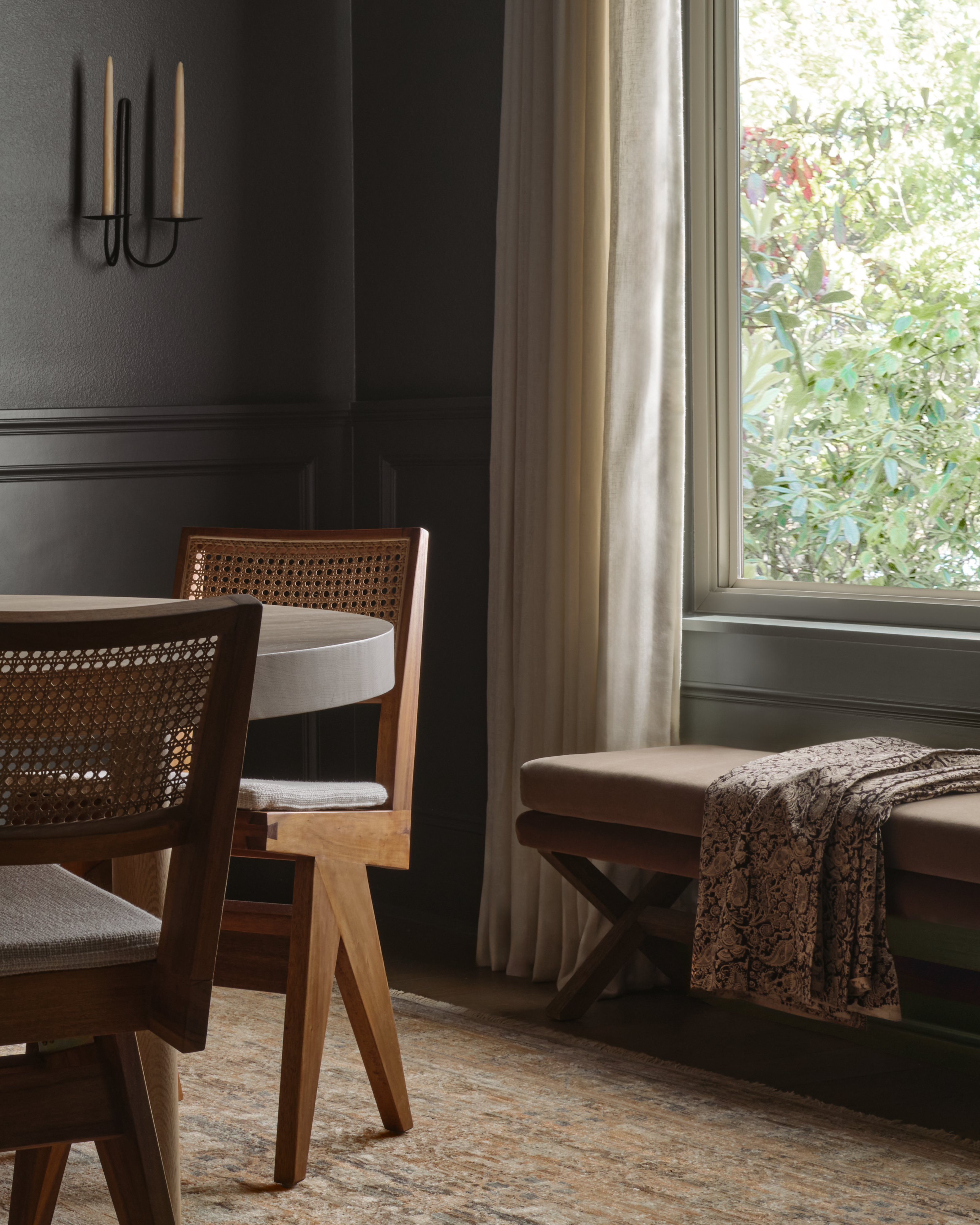 Nellie Bench | Joon Loloi