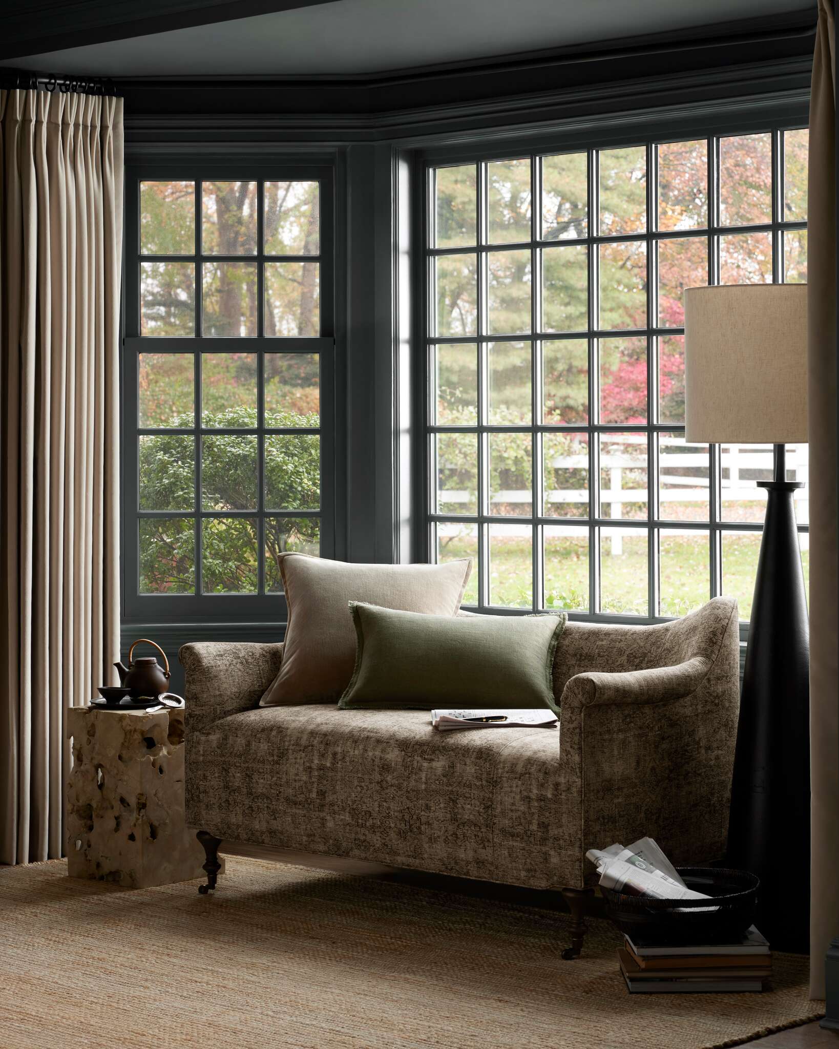 Camdyn Settee | Joon Loloi