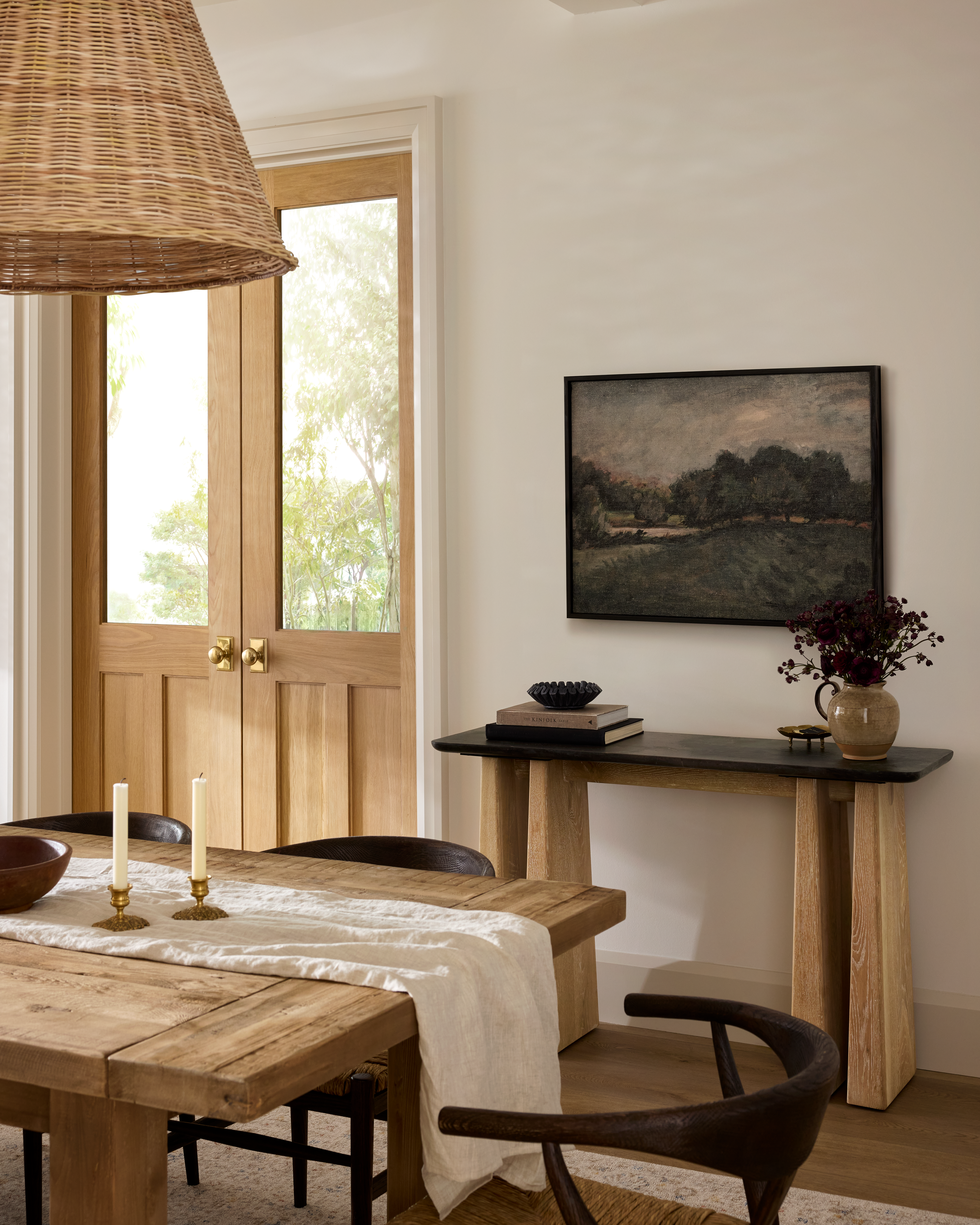 ティッシュ　ジョン・ウィリアムズ Shop the Space: Coastal Romance | Joon Loloi